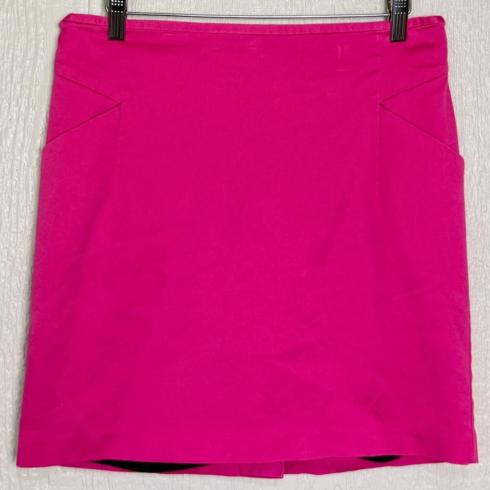 GO International Hot Pink Cotton Blend Mini Skirt Size 4 Side Pockets Zip Back